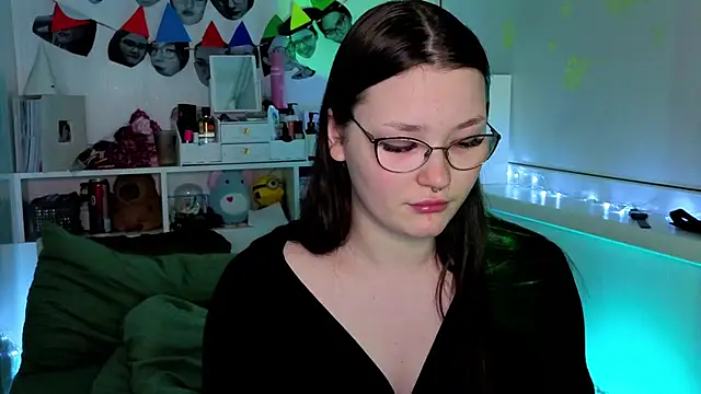 milliedoll online show from 10.26.25