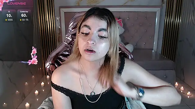 Snapshot of lili_conor_s chatting on 09.17.25 lili conor s online show from 09.17.25