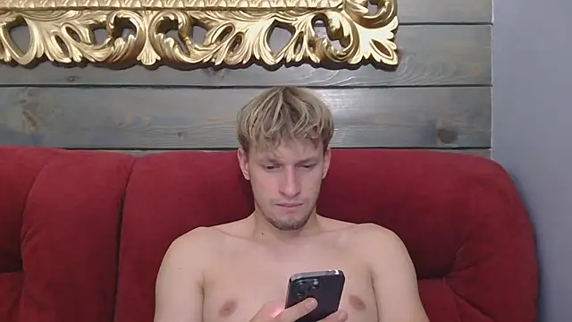 Snapshot of frama666 chatting on 09.23.25 frama666 online show from 09.23.25