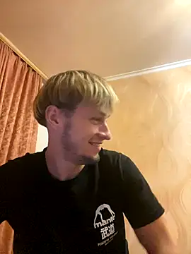 Snapshot of frama666 chatting on 10.01.25 frama666 online show from 10.01.25