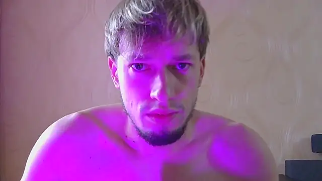 Snapshot of frama666 chatting on 10.18.25 frama666 online show from 10.18.25