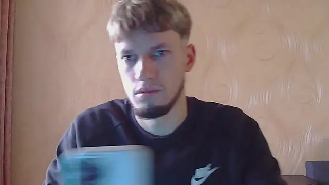 Snapshot of frama666 chatting on 10.24.25 frama666 online show from 10.24.25