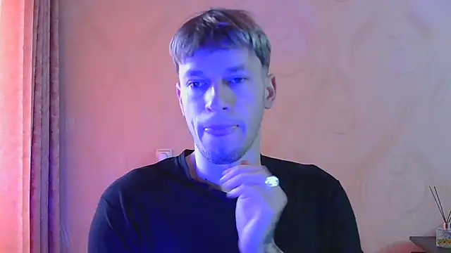 Snapshot of frama666 chatting on 11.03.25 frama666 online show from 11.03.25