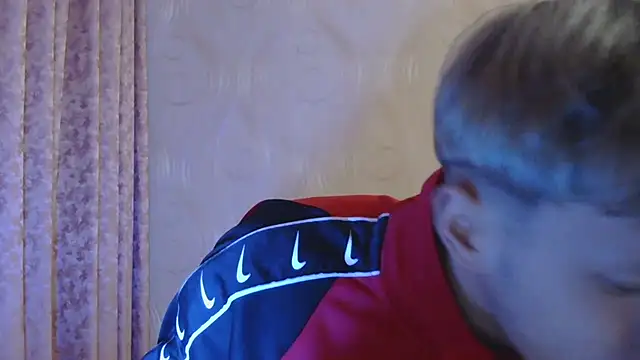 Snapshot of frama666 chatting on 02.12.26 frama666 online show from 02.12.26