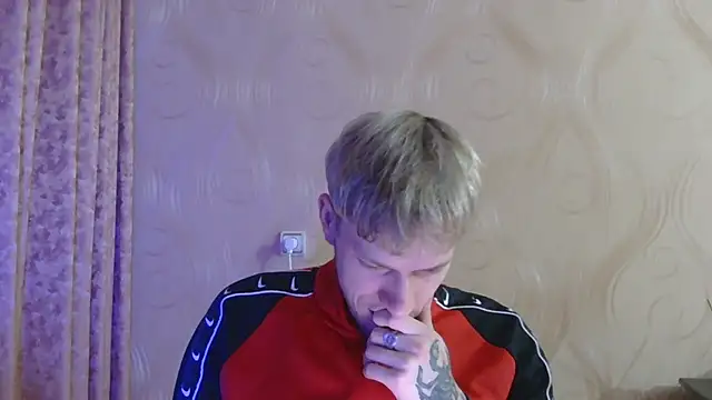 Snapshot of frama666 chatting on 02.17.26 frama666 online show from 02.17.26