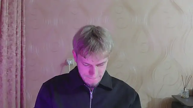 Snapshot of frama666 chatting on 02.24.26 frama666 online show from 02.24.26