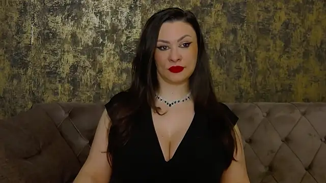 Snapshot of MistressAmberCrost chatting on 05.12.26 MistressAmberCrost online show from 05.12.26