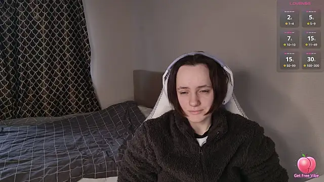 Luna Loveee online show from 04.02.26