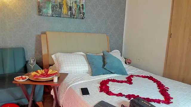 Snapshot of Lucia_Brown_ chatting on 02.14.26 Lucia Brown online show from 02.14.26