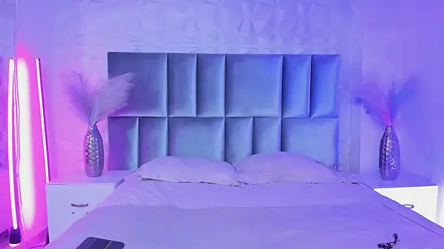 Selene bennet online show from 03.25.26