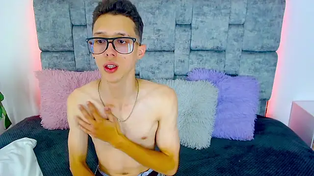 skinny bigcock02 online show from 02.22.25