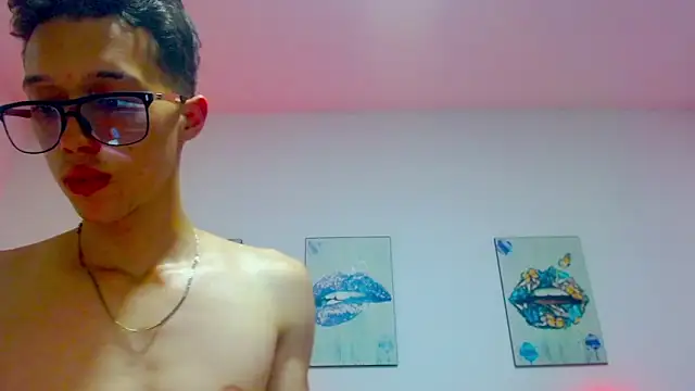 skinny bigcock02 online show from 03.04.25