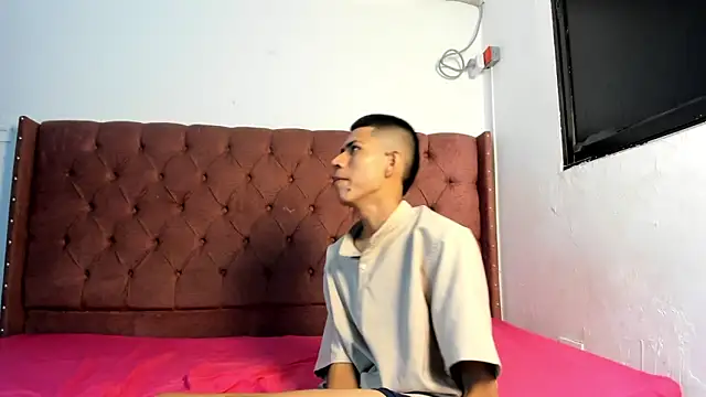 couple hotfox online show from 12.23.25