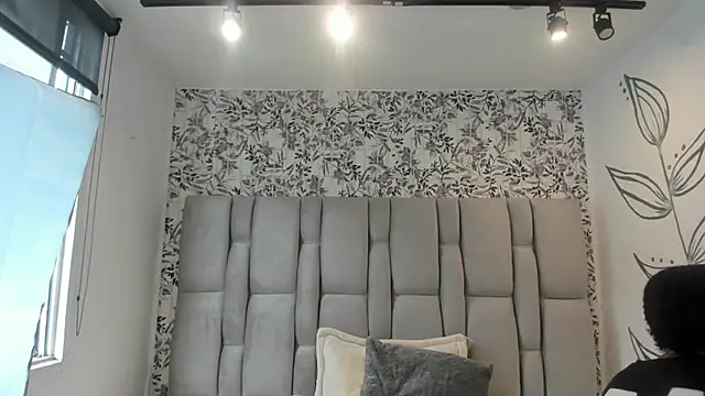 Snapshot of Natasha_rose__ chatting on 10.01.25 Natasha rose online show from 10.01.25