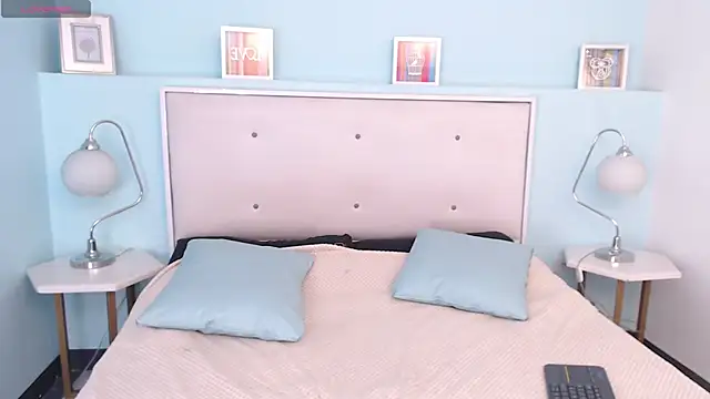 Snapshot of Sunshine_gh1 chatting on 10.10.25 Sunshine gh1 online show from 10.10.25