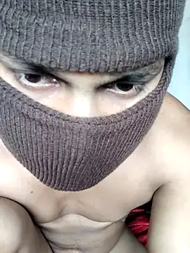 Snapshot of cute1gfbf chatting on 12.15.25 cute1gfbf online show from 12.15.25