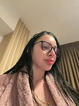 Mia Splash online show from 02.10.26