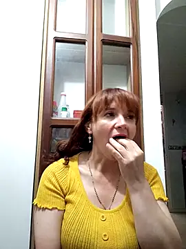 Snapshot of chanel-2025 chatting on 03.10.25 chanel-2025 online show from 03.10.25