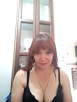 Snapshot of chanel-2025 chatting on 03.18.25 chanel-2025 online show from 03.18.25