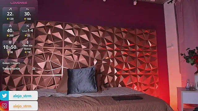 Snapshot of AlejandroStormm chatting on 03.16.25 AlejandroStormm online show from 03.16.25