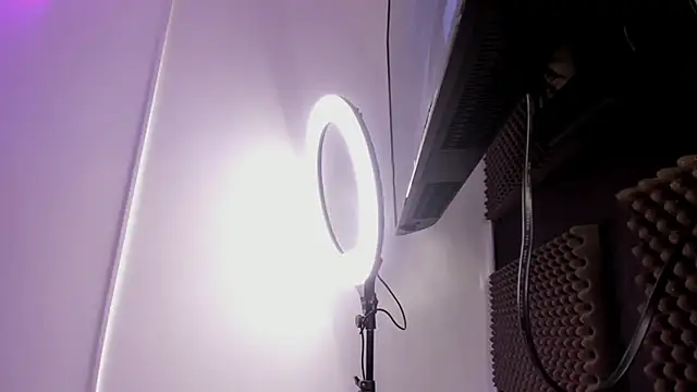 Anniie  Evans online show from 02.27.25