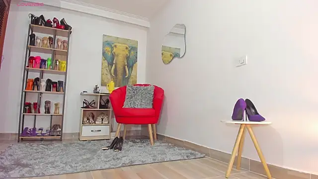 Snapshot of Camillevegas chatting on 11.11.25 Camillevegas online show from 11.11.25