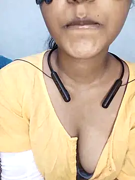 Snapshot of Ashugril_hot chatting on 03.08.25 Ashugril hot online show from 03.08.25