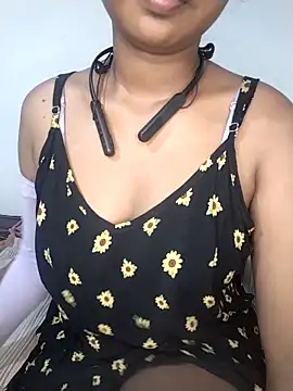 Snapshot of Ashugril_hot chatting on 09.27.25 Ashugril hot online show from 09.27.25