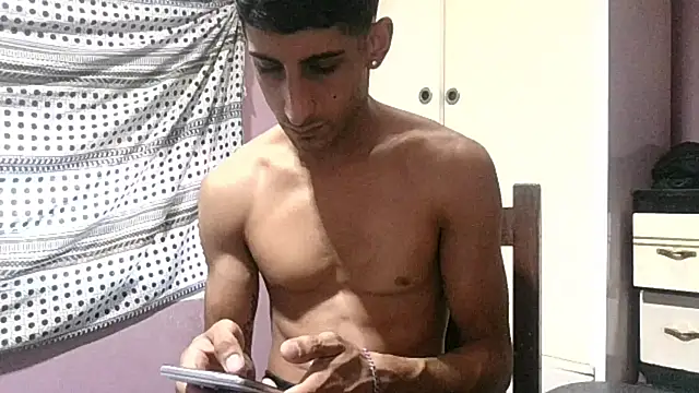 Pibesavio online show from 02.20.25