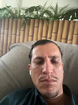 Snapshot of hekitor chatting on 02.11.26 hekitor online show from 02.11.26