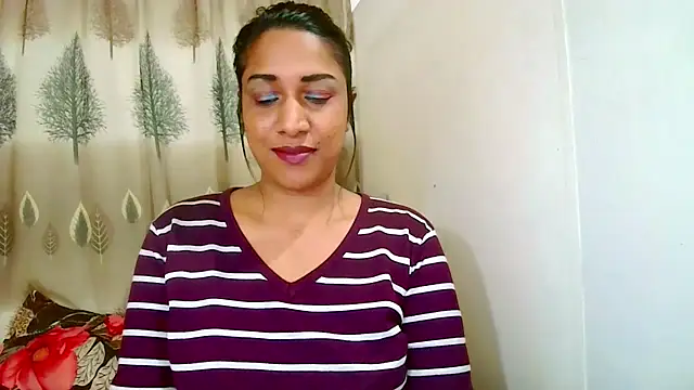 Snapshot of Indian_Erotic69 chatting on 07.20.26 Indian Erotic69 online show from 07.20.26