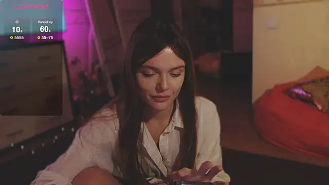 Snapshot of CherryRed_Girl chatting on 02.24.25 CherryRed Girl online show from 02.24.25