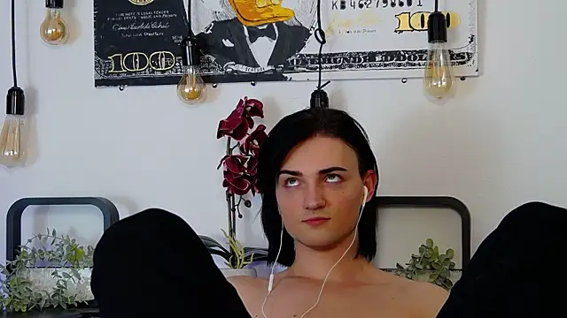 Snapshot of Jared_Le chatting on 03.05.25 Jared Le online show from 03.05.25