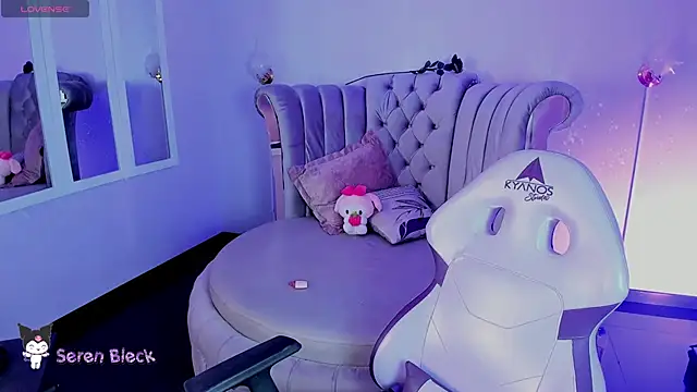 Snapshot of Seren_Bleck chatting on 03.19.25 Seren Bleck online show from 03.19.25