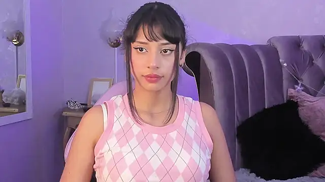 Snapshot of Seren_Bleck chatting on 10.31.25 Seren Bleck online show from 10.31.25