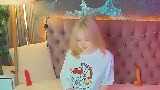 EmilyAngells online show from 06.02.26