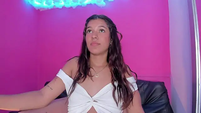 violett 24  online show from 02.27.25