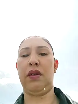 Megan-01- online show from 03.04.25