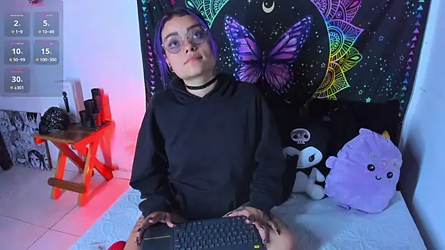 Snapshot of ChloeAllennn chatting on 02.28.25 ChloeAllennn online show from 02.28.25