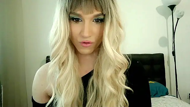 Snapshot of hellenspellman chatting on 03.05.25 hellenspellman online show from 03.05.25