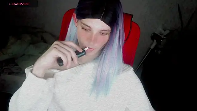 Snapshot of hellenspellman chatting on 10.29.25 hellenspellman online show from 10.29.25