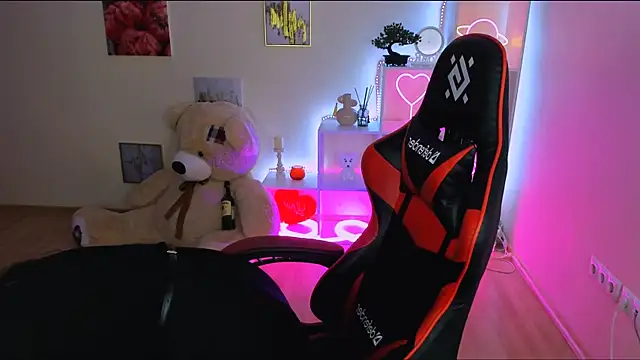 hazel sullivan online show from 02.28.25