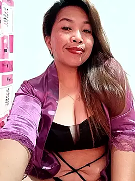 Snapshot of Sweet_fatty18 chatting on 05.11.26 Sweet fatty18 online show from 05.11.26