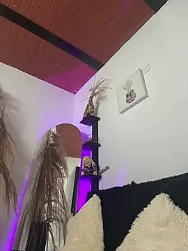 MarianaZapataa online show from 03.03.25