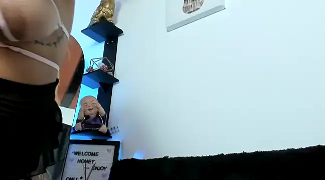 MarianaZapataa online show from 03.10.25