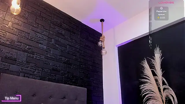 Snapshot of Maite_Smith_ chatting on 11.20.25 Maite Smith online show from 11.20.25