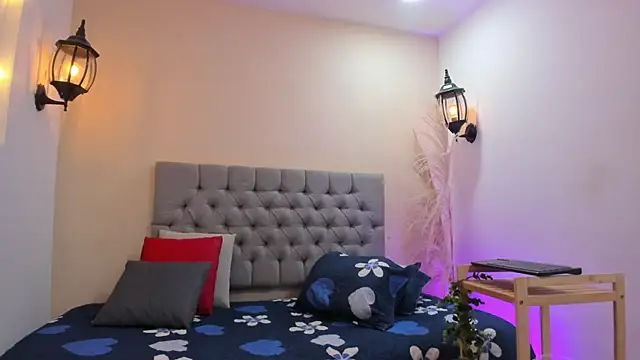 Maite Smith  online show from 04.14.26