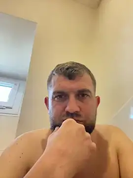 Snapshot of daniel21p chatting on 03.09.25 daniel21p online show from 03.09.25