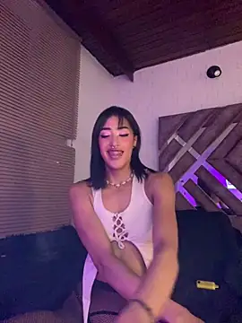 MichelleDiaz Pink online show from 09.25.25