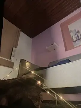 MichelleDiaz Pink online show from 12.16.25